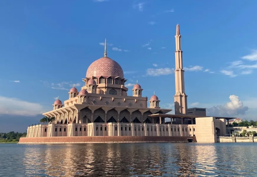 ピンクモスク（Masjid Putra）